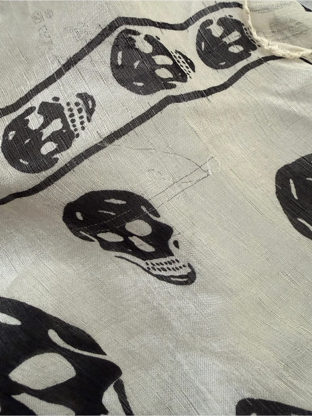 Alexander McQueen Classic Skull Silk Scarf